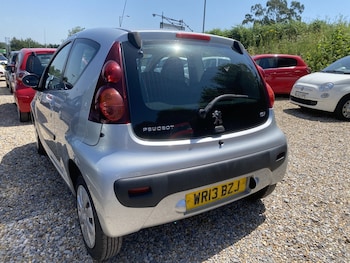 Used Peugeot 107 2013 for sale - 79115483: Photo