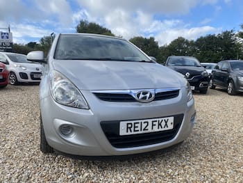 Used Hyundai i20 2012 for sale - 79852216: Photo