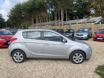 Used Hyundai i20 2012 for sale - 79852216: Photo