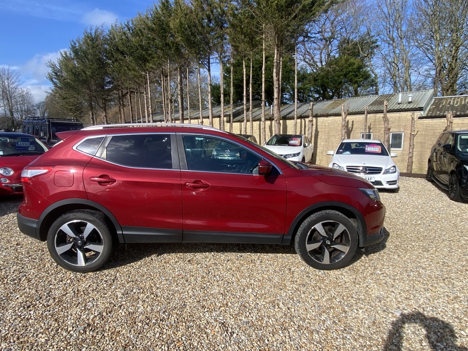 Used Nissan Qashqai 2017 for sale - 77749952: Photo 2