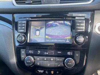 Used Nissan Qashqai 2017 for sale - 77749952: Photo