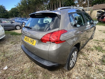 Used Peugeot 2008 2016 for sale - 76045694: Photo