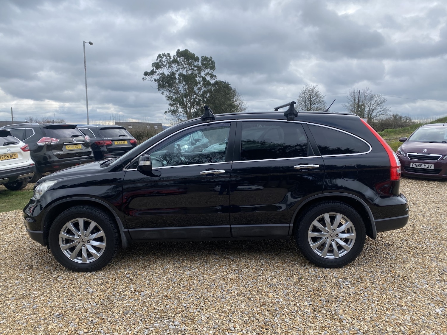 Used Honda CR-V 2011 for sale - 77636977: Photo 24