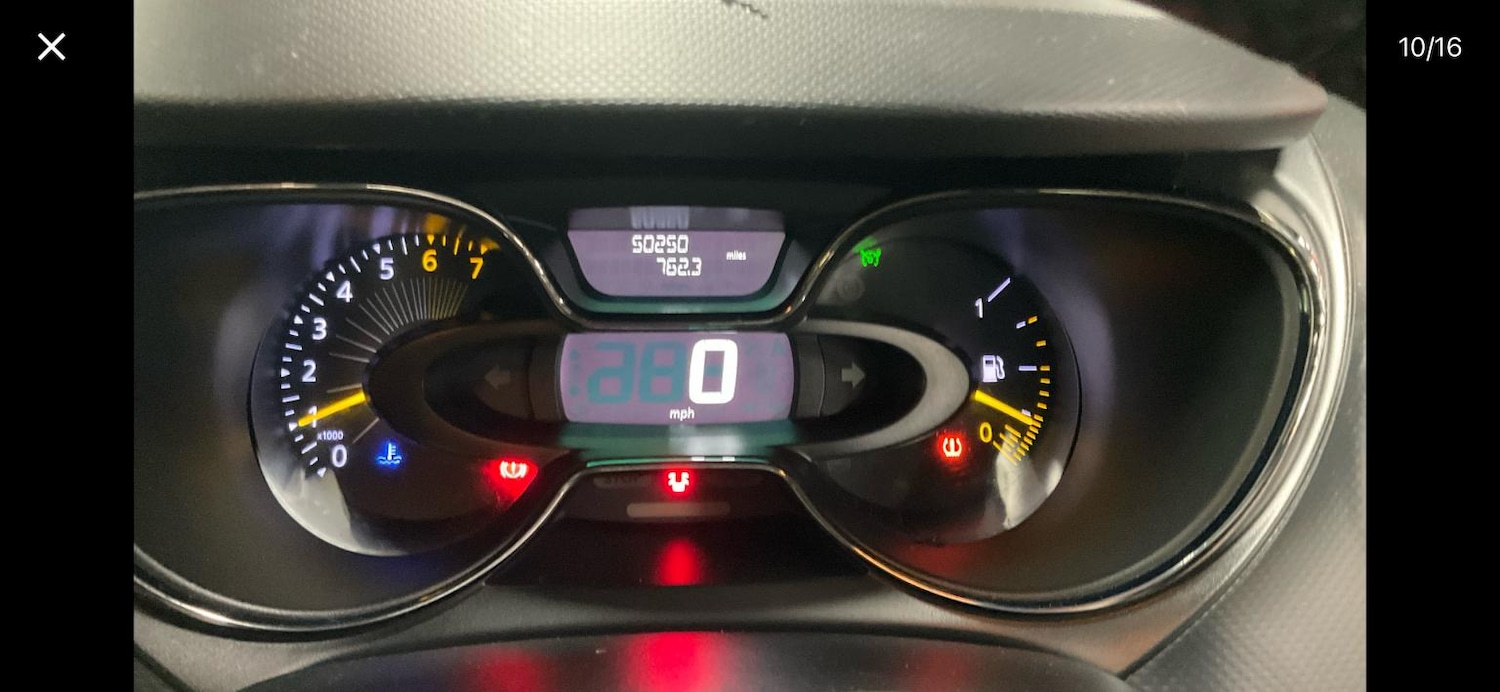 Used Renault Captur 2015 for sale - 77836937: Photo 8