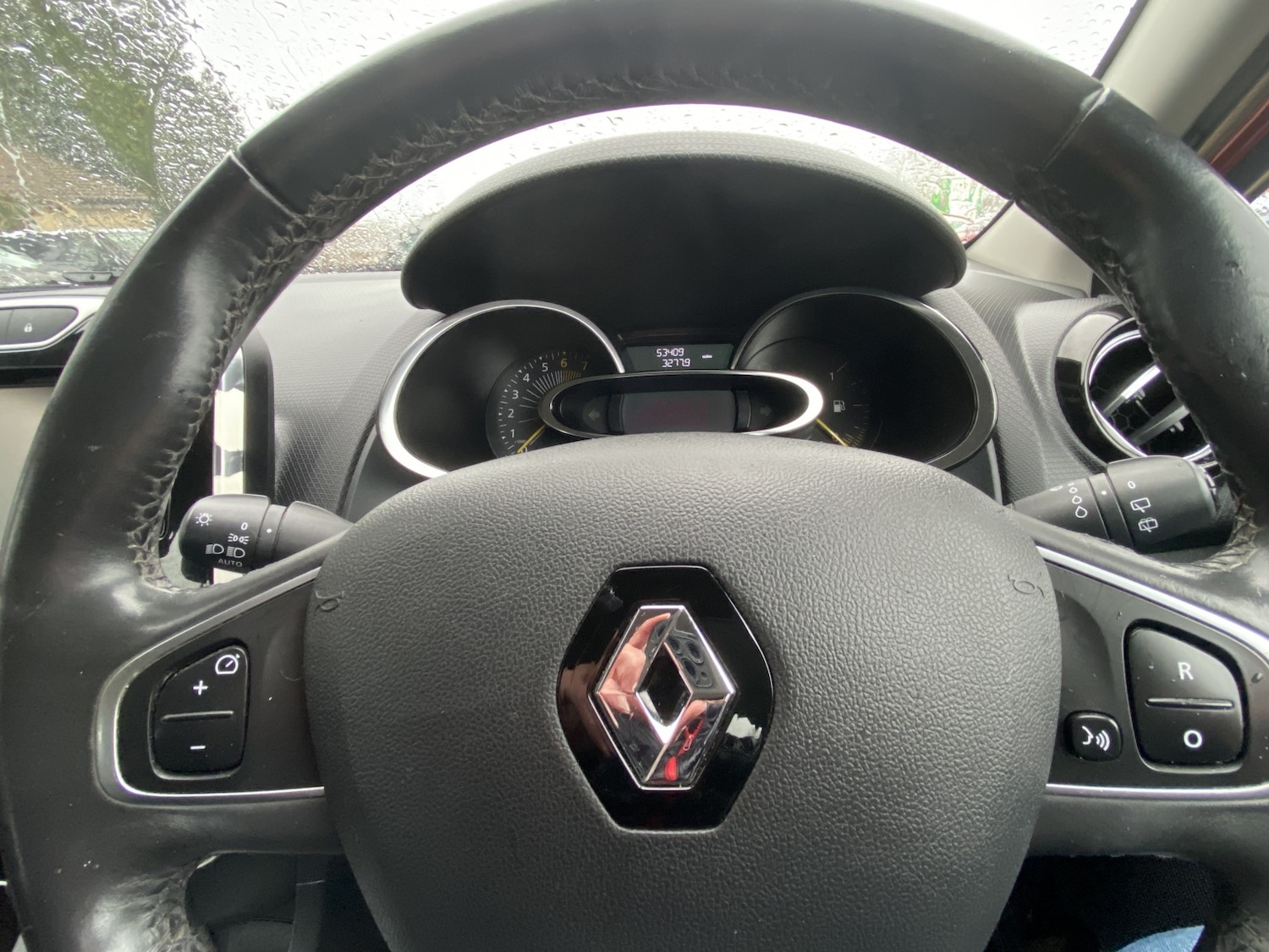 Used Renault Clio 2016 for sale - 77357240: Photo 27