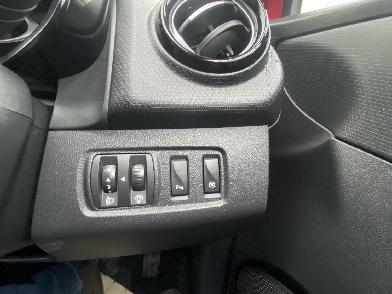 Used Renault Clio 2016 for sale - 77357240: Photo 28