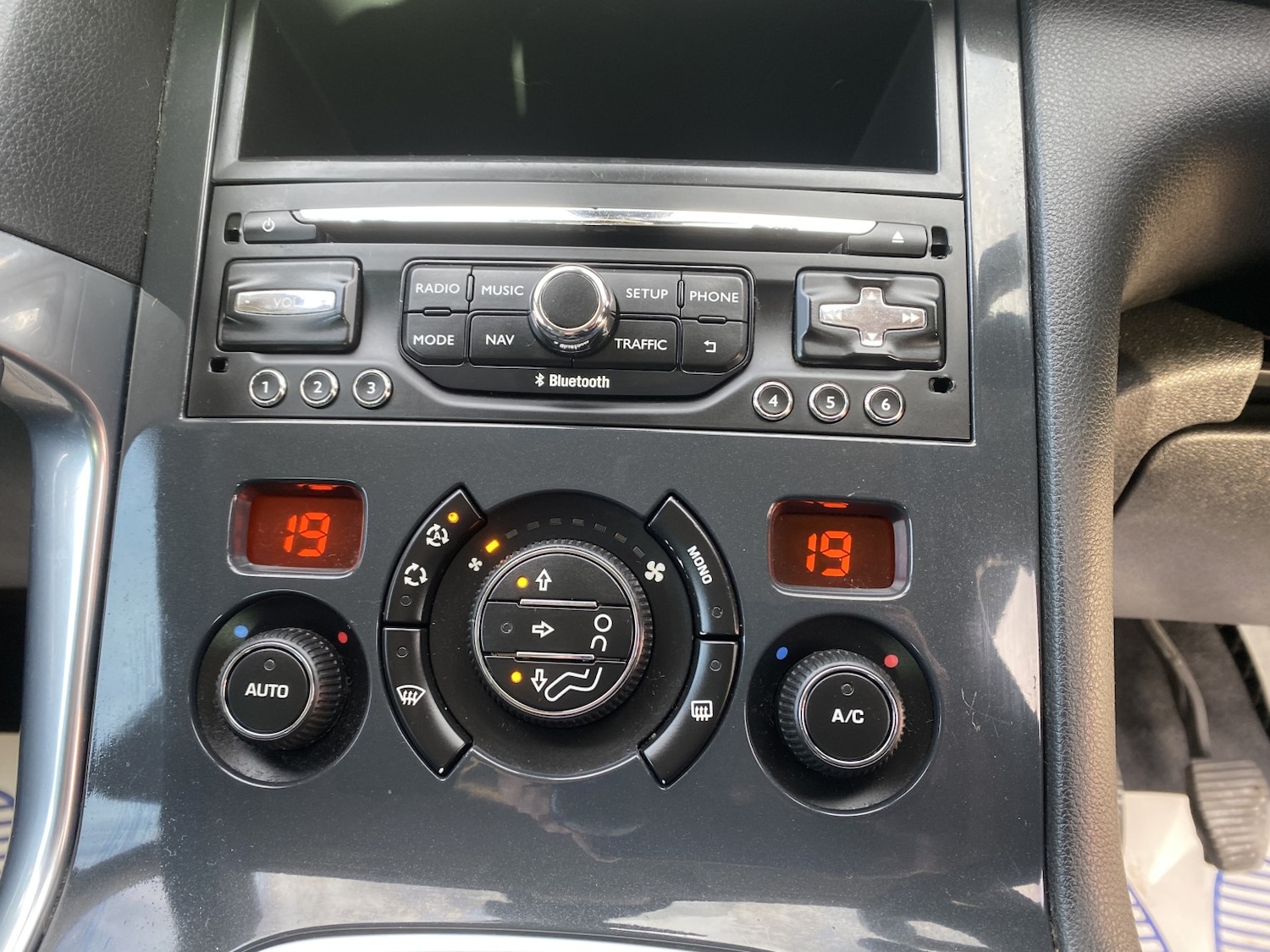 Used Peugeot 3008 2016 for sale - 77045367: Photo 8