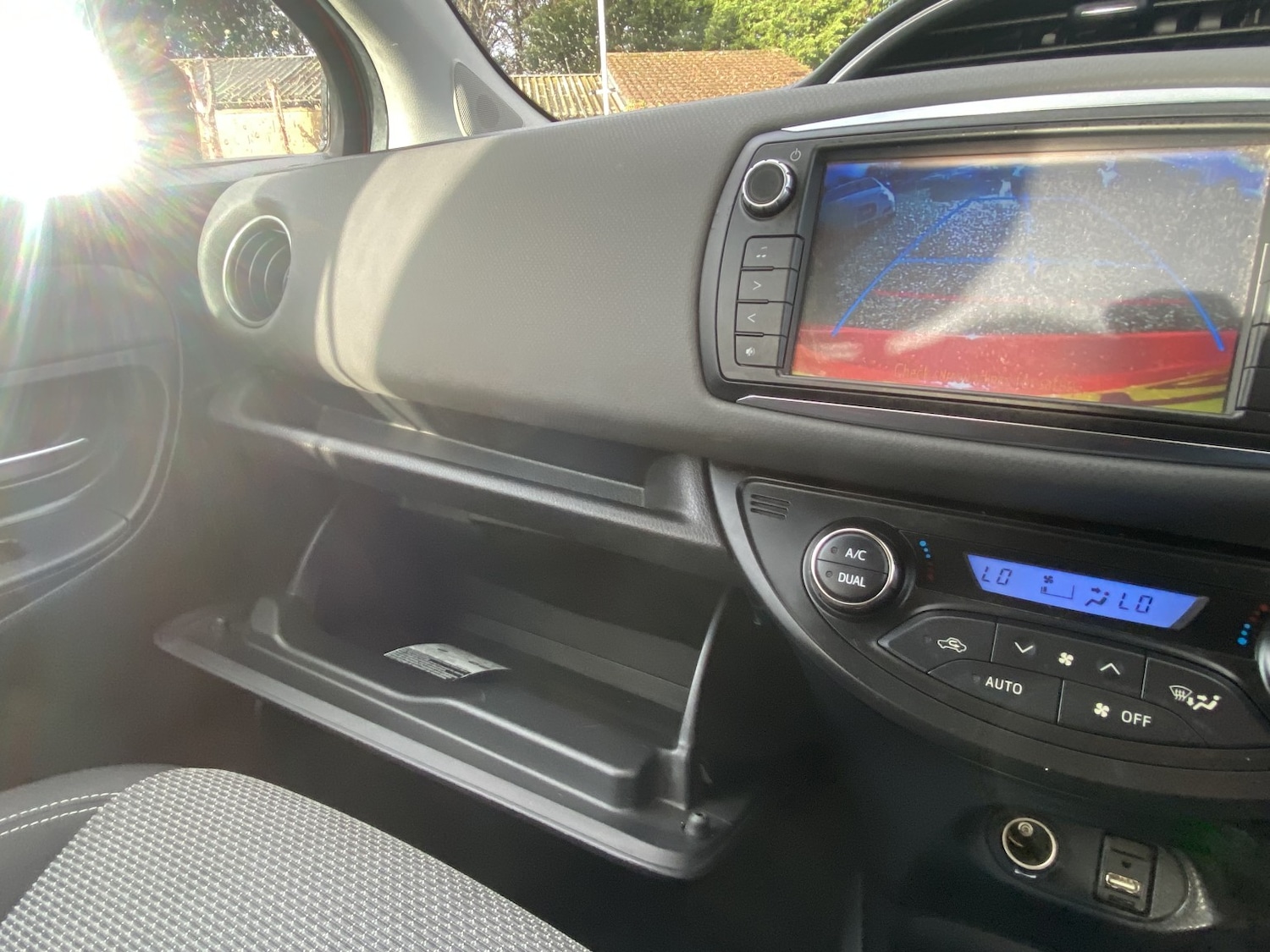 Used Toyota Yaris 2014 for sale - 76439964: Photo 11