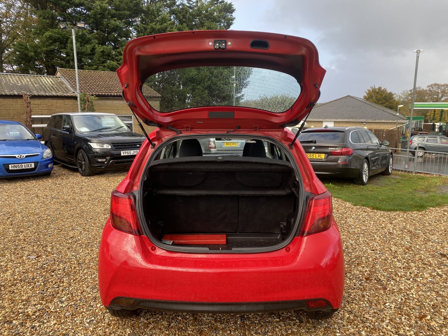 Used Toyota Yaris 2014 for sale - 76439964: Photo 24