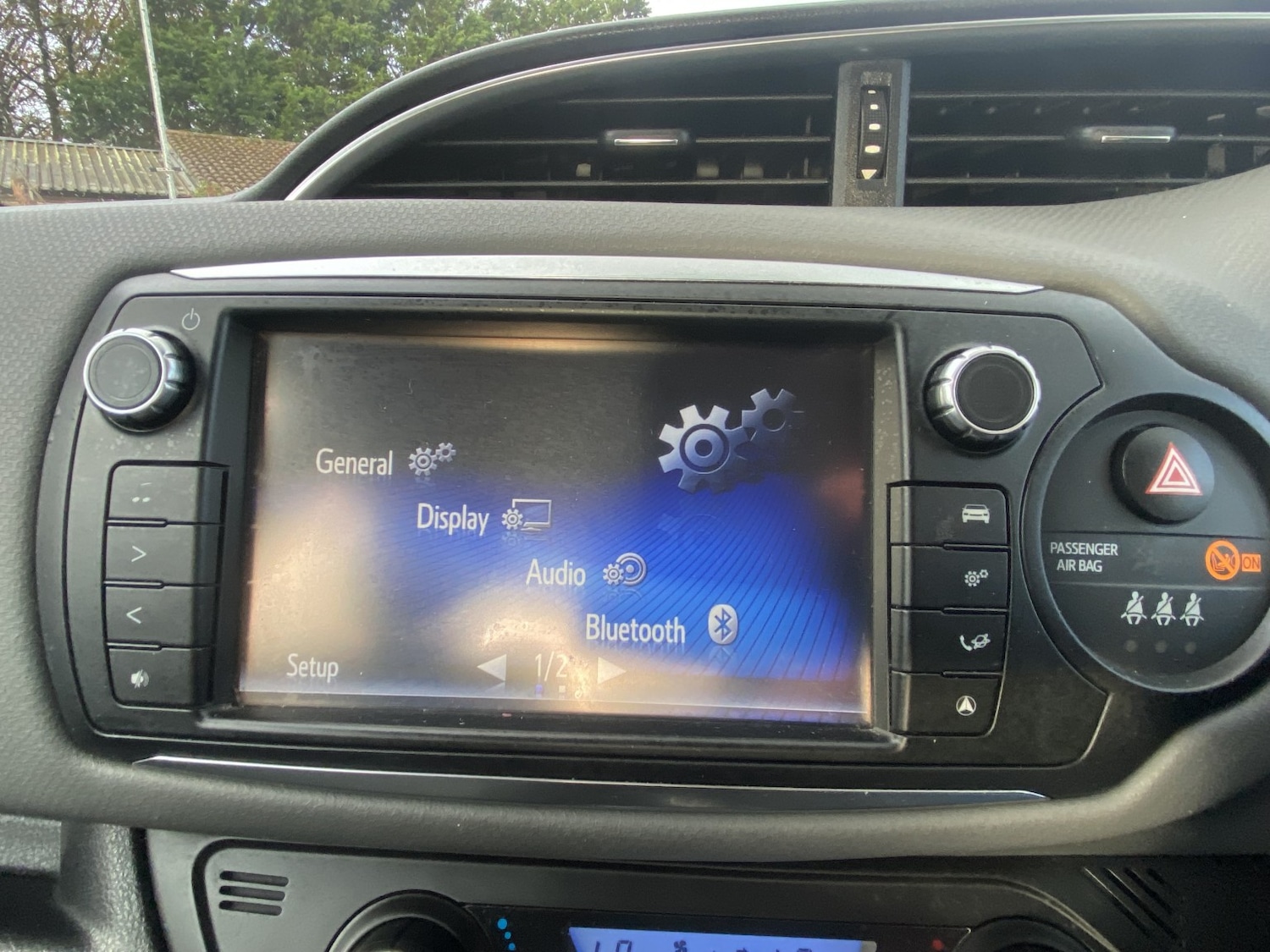 Used Toyota Yaris 2014 for sale - 76439964: Photo 9