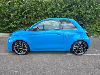 Used Abarth 500 2024 for sale - 75710194: Photo