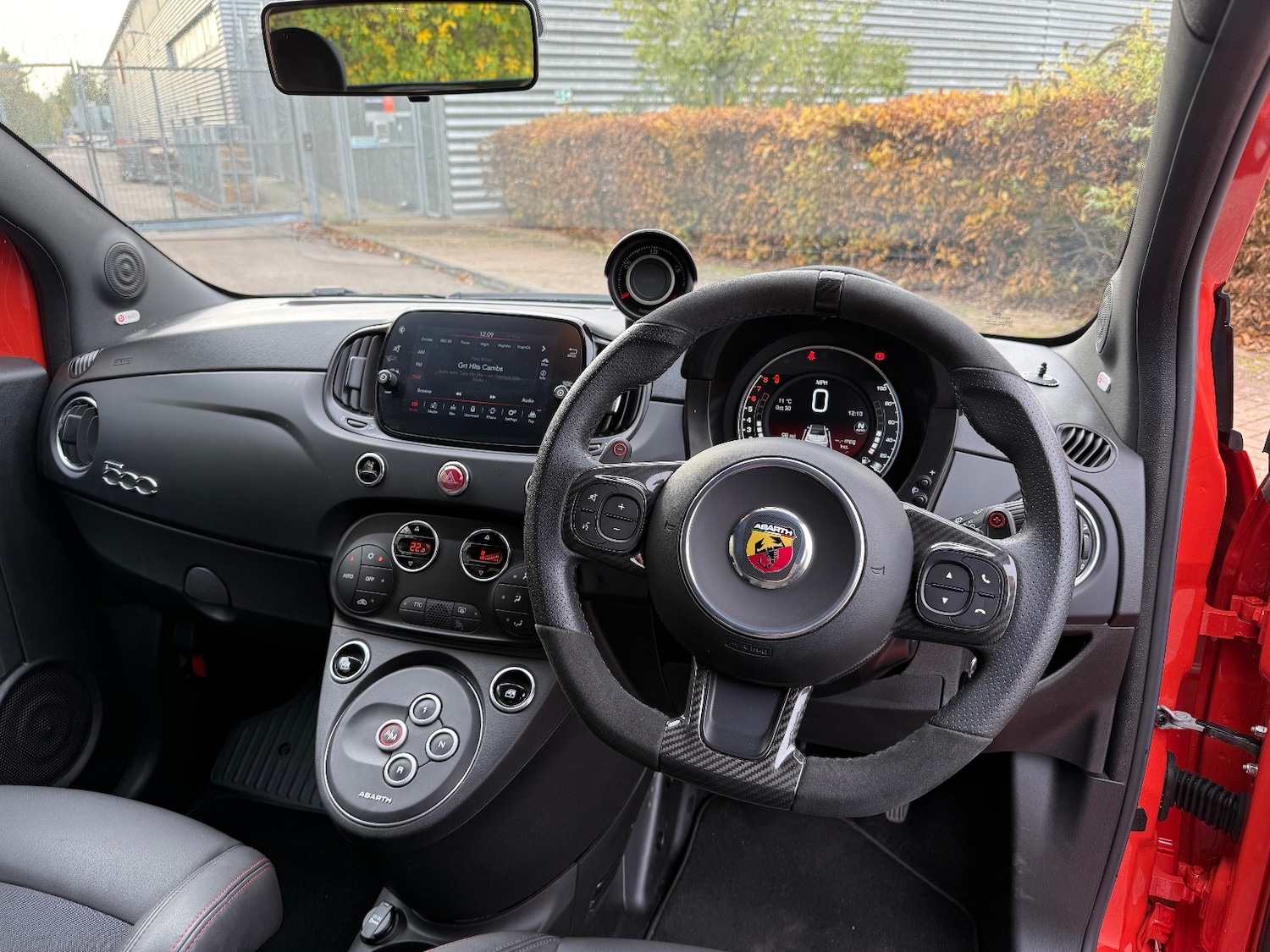 Used Abarth 695 2024 for sale - 76338928: Photo 15