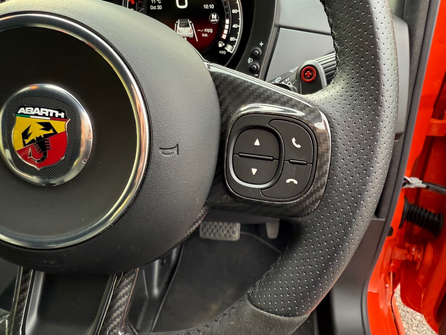 Used Abarth 695 2024 for sale - 76338928: Photo 18