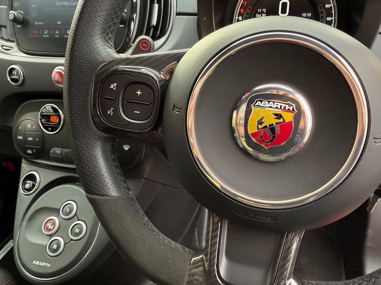 Used Abarth 695 2024 for sale - 76338928: Photo 19