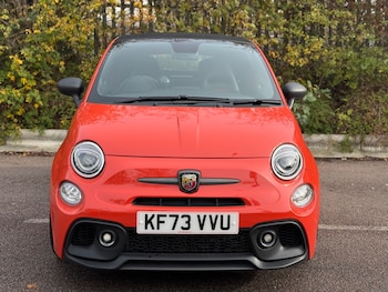 Used Abarth 695 2024 for sale - 76338928: Photo