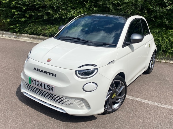 Used Abarth 500 2024 for sale - 75354594: Photo 3