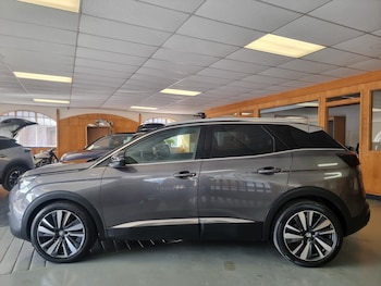 Used Peugeot 3008 2019 for sale - 75796578: Photo
