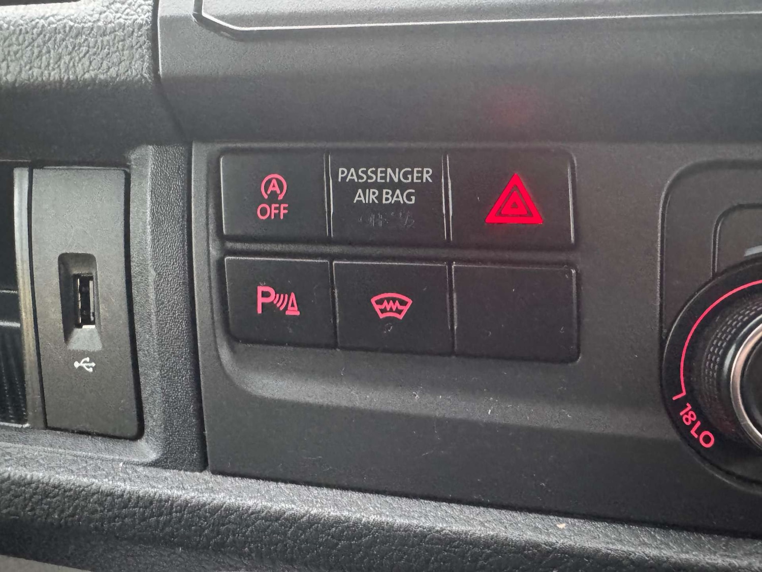 Used Volkswagen Transporter 2018 for sale - 76936759: Photo 15