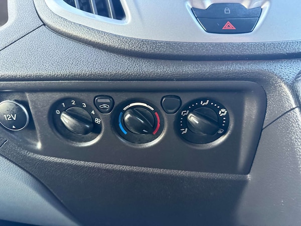Used Ford Transit 2017 for sale - 73947163: Photo 15