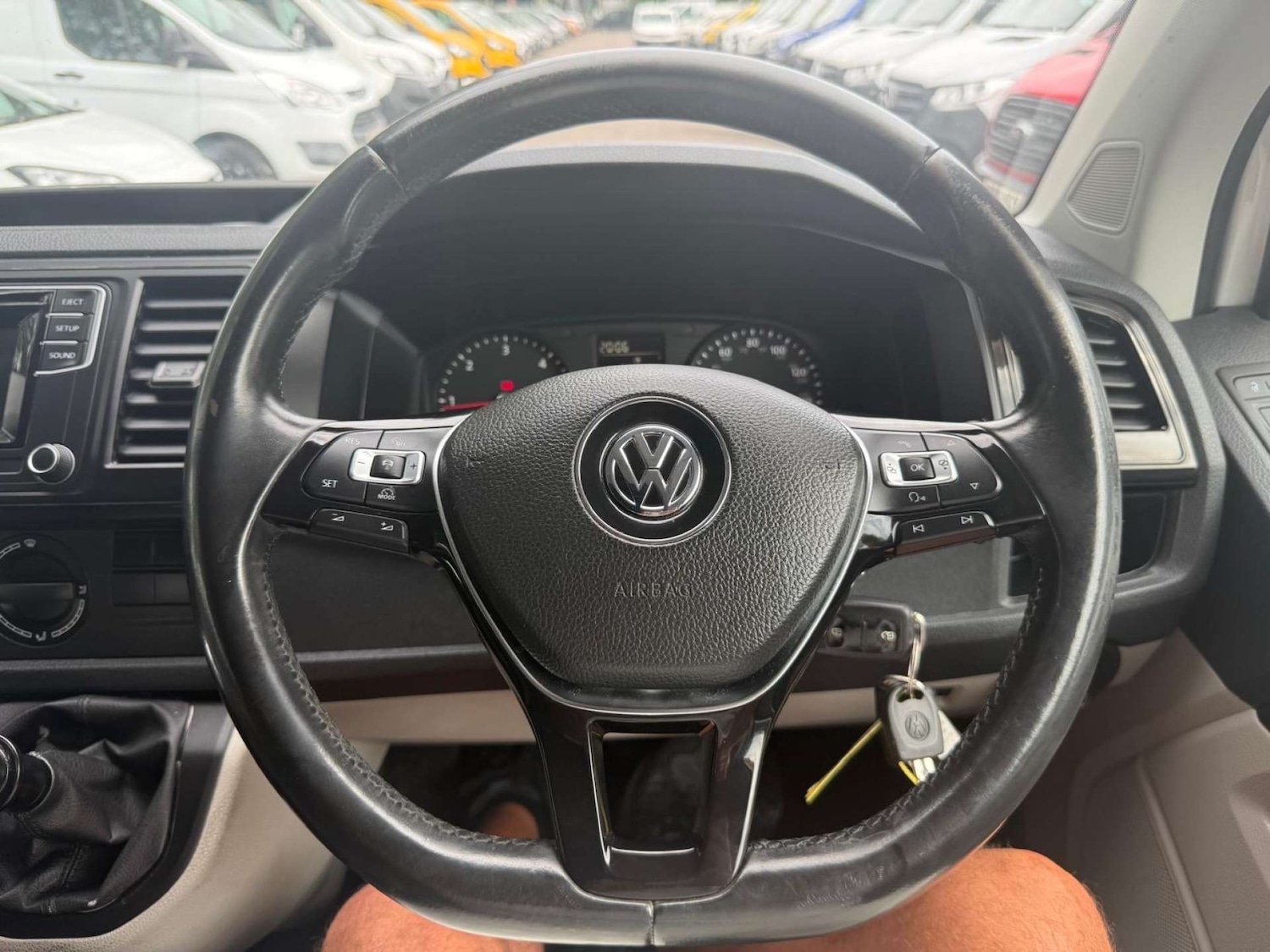 Used Volkswagen Transporter 2016 for sale - 76277535: Photo 16