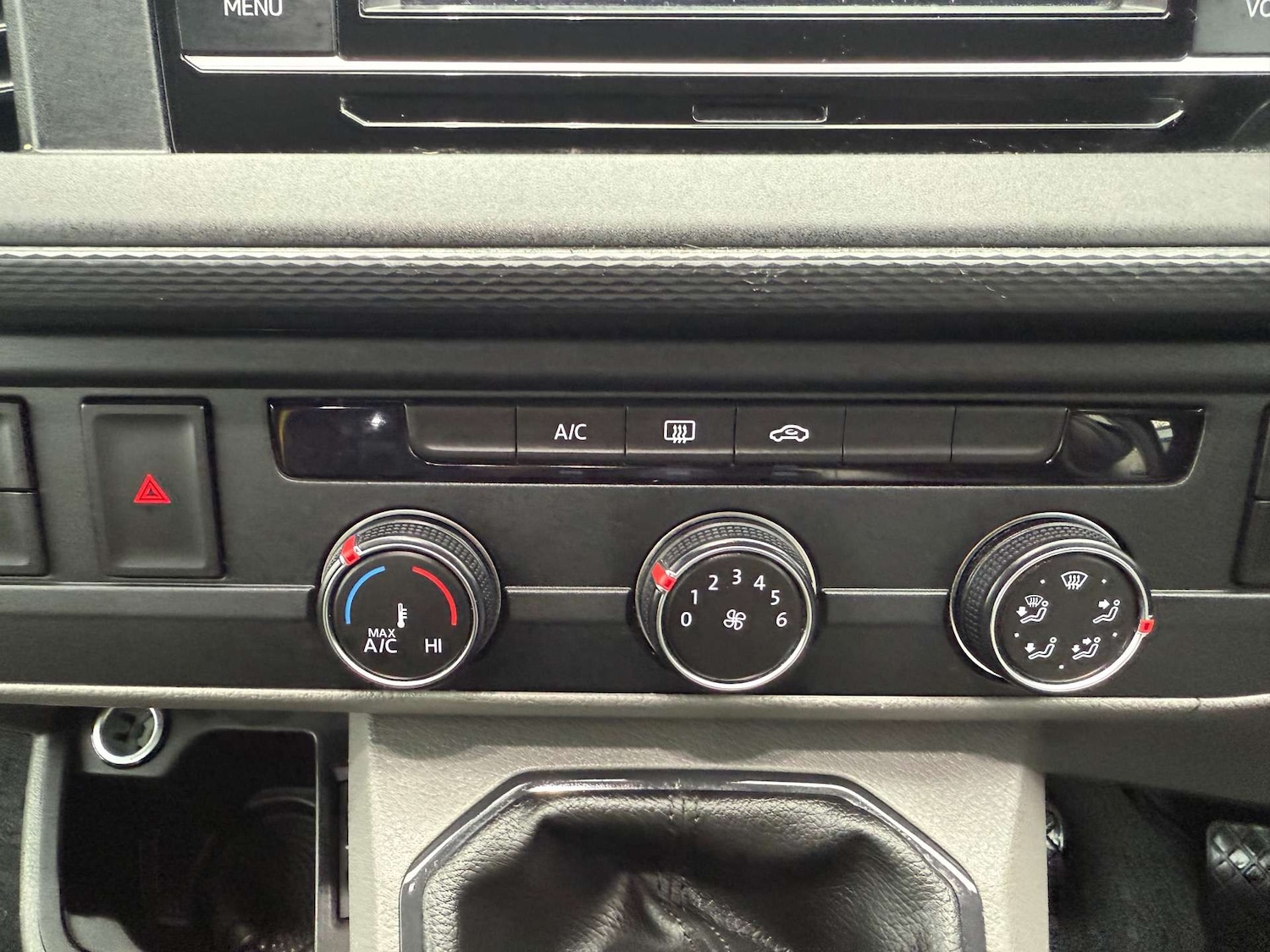 Used Volkswagen Transporter 2022 for sale - 76600816: Photo 14