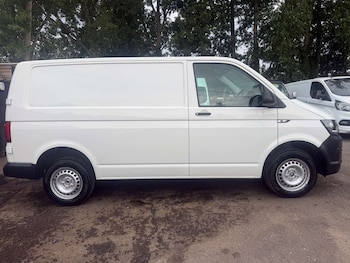 Used Volkswagen Transporter 2018 for sale - 78986358: Photo
