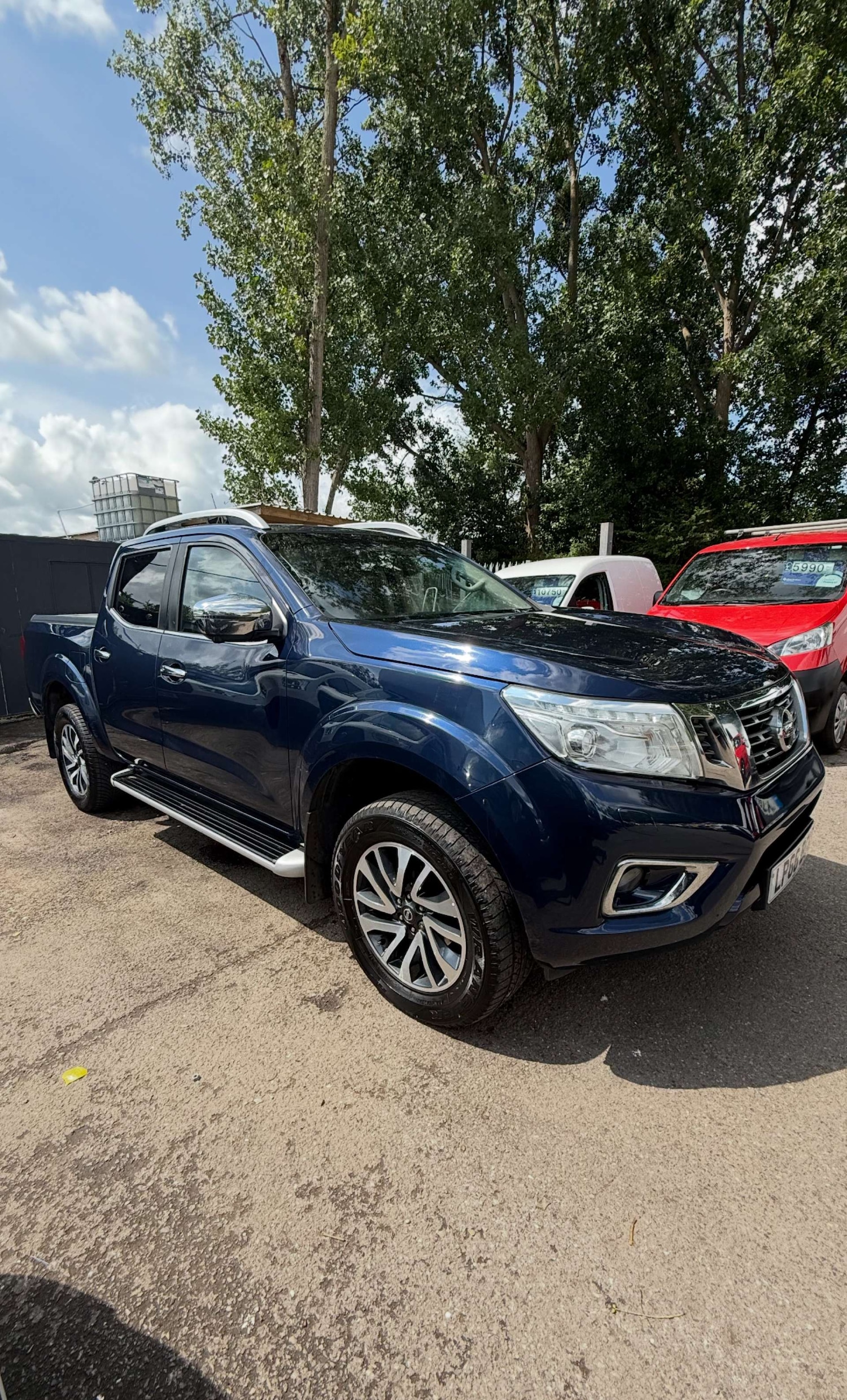 Used Nissan Navara 2017 for sale - 76601148: Photo 1