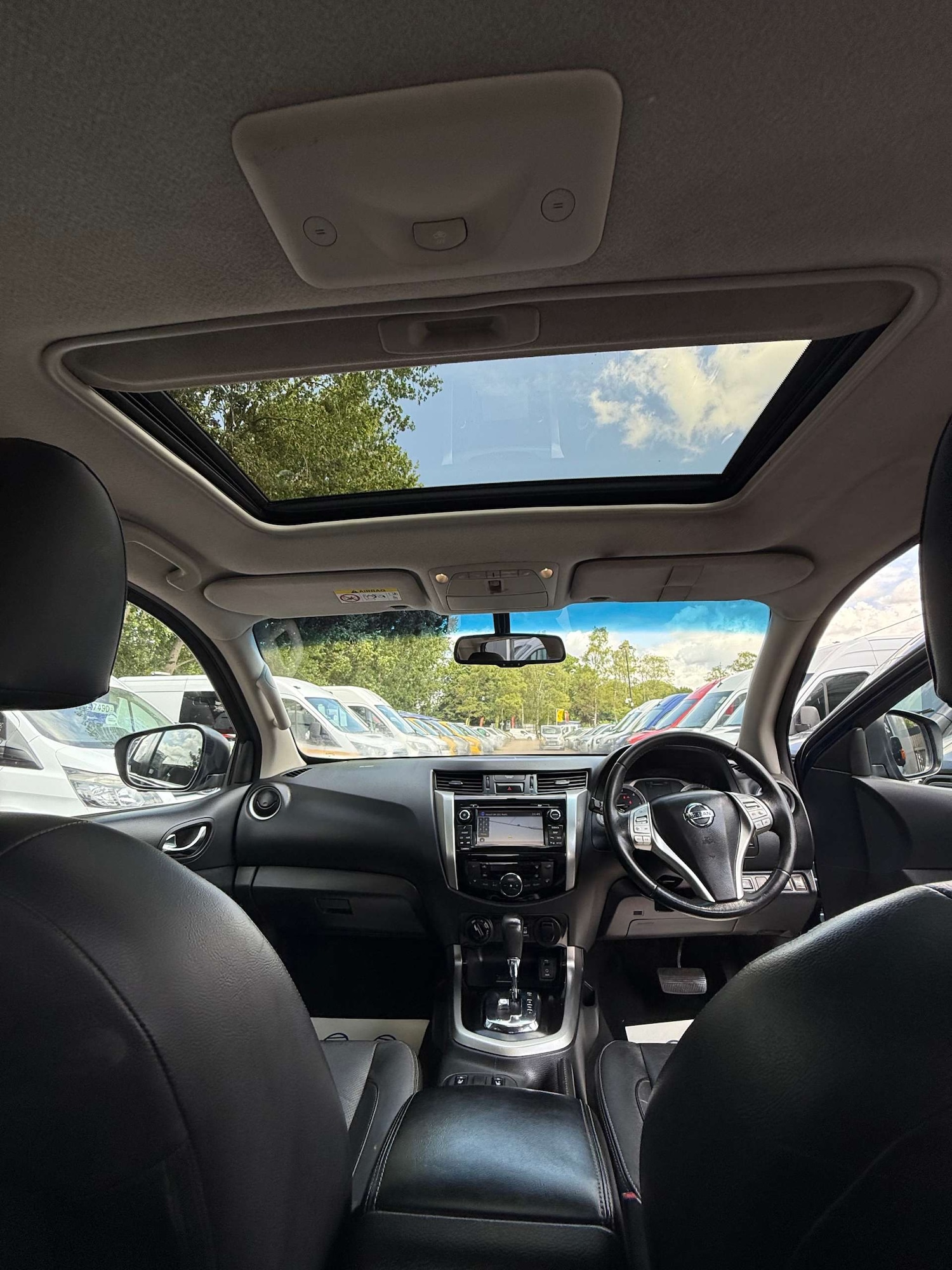 Used Nissan Navara 2017 for sale - 76601148: Photo 15