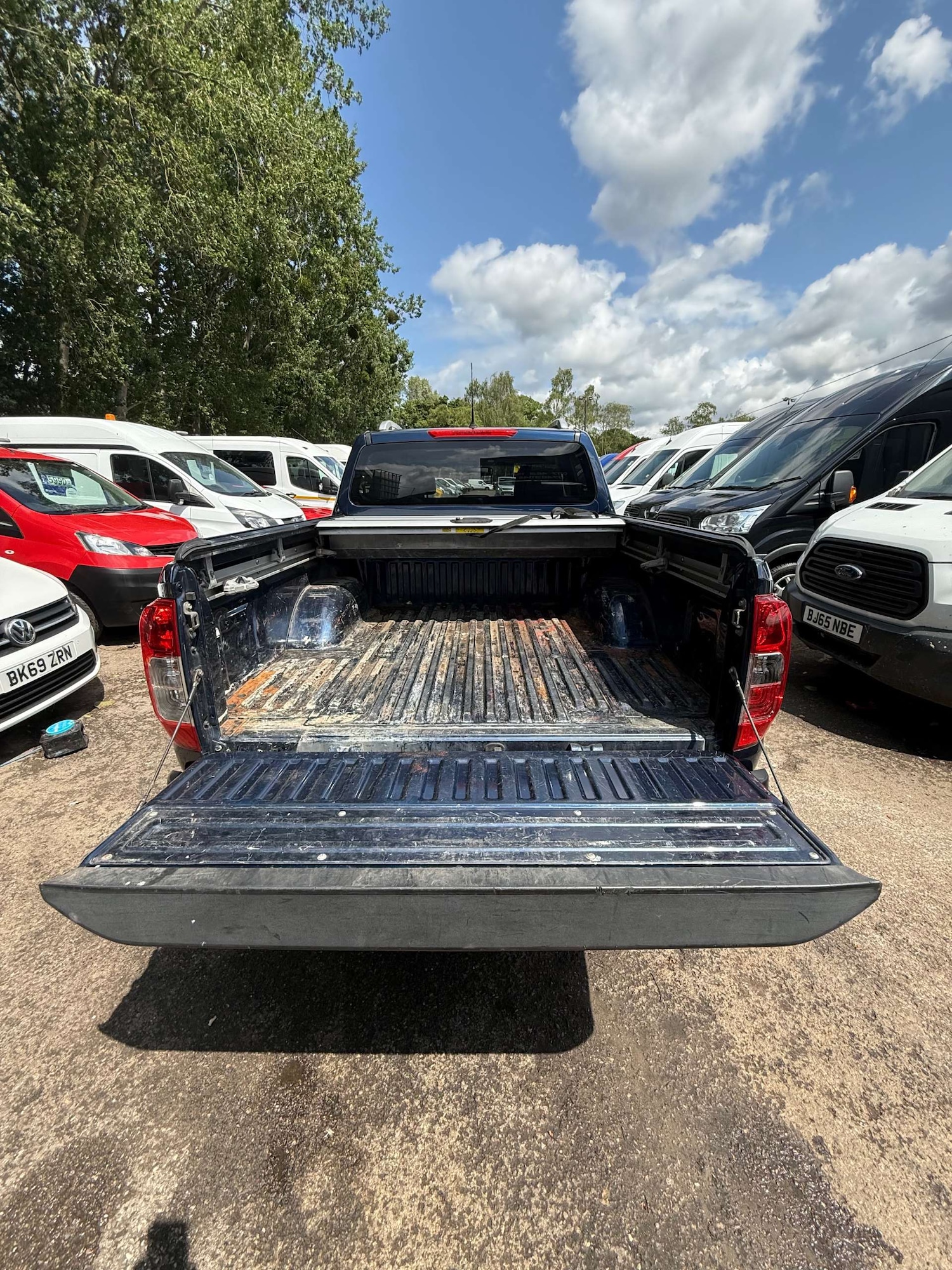Used Nissan Navara 2017 for sale - 76601148: Photo 9