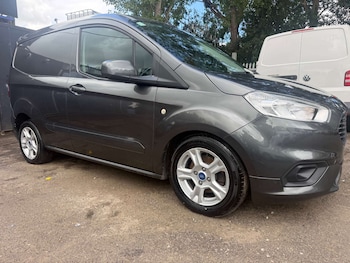 Used Ford Transit Courier 2018 for sale - 78778642: Photo