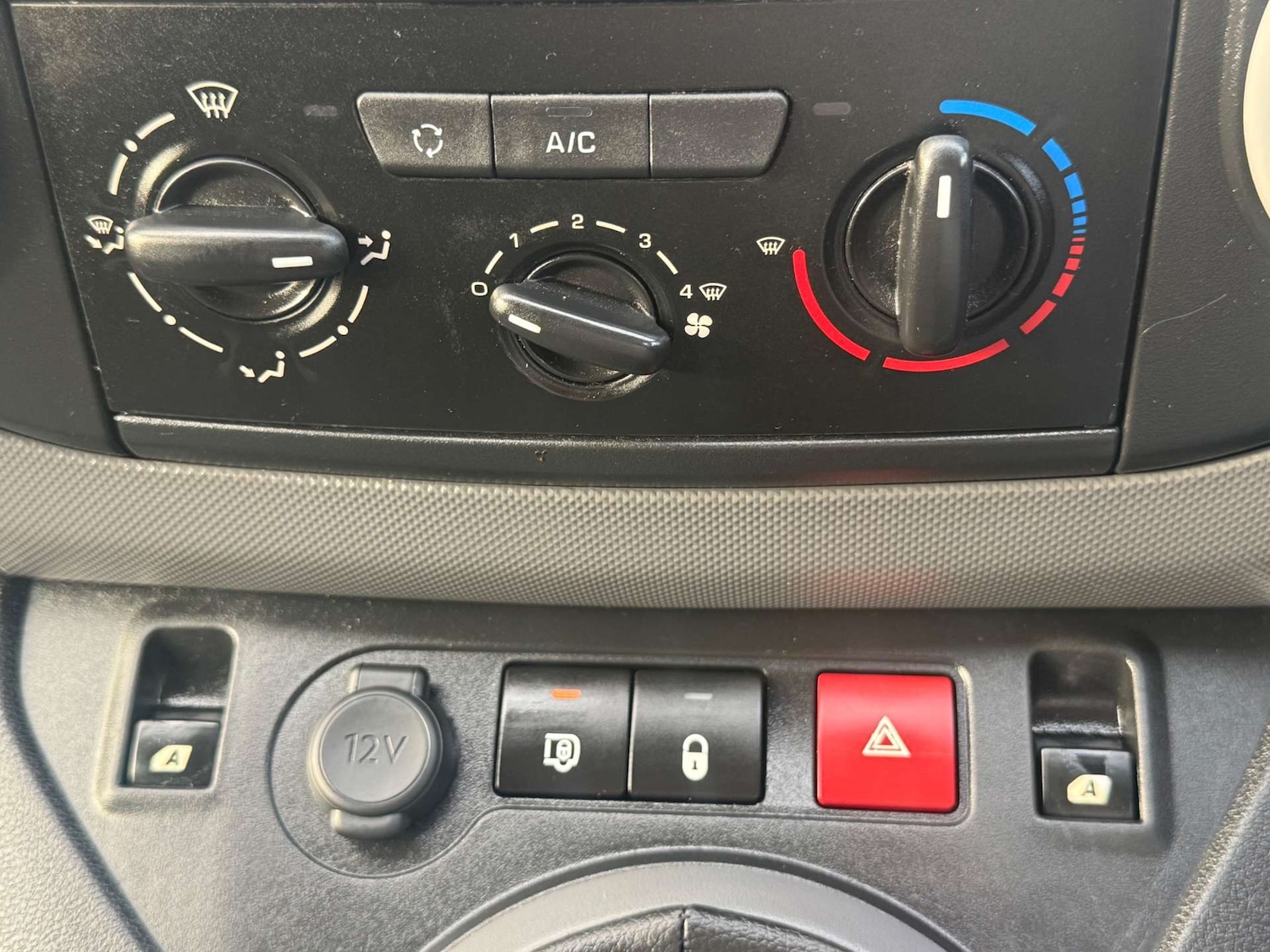 Used Peugeot Partner 2016 for sale - 78045080: Photo 18