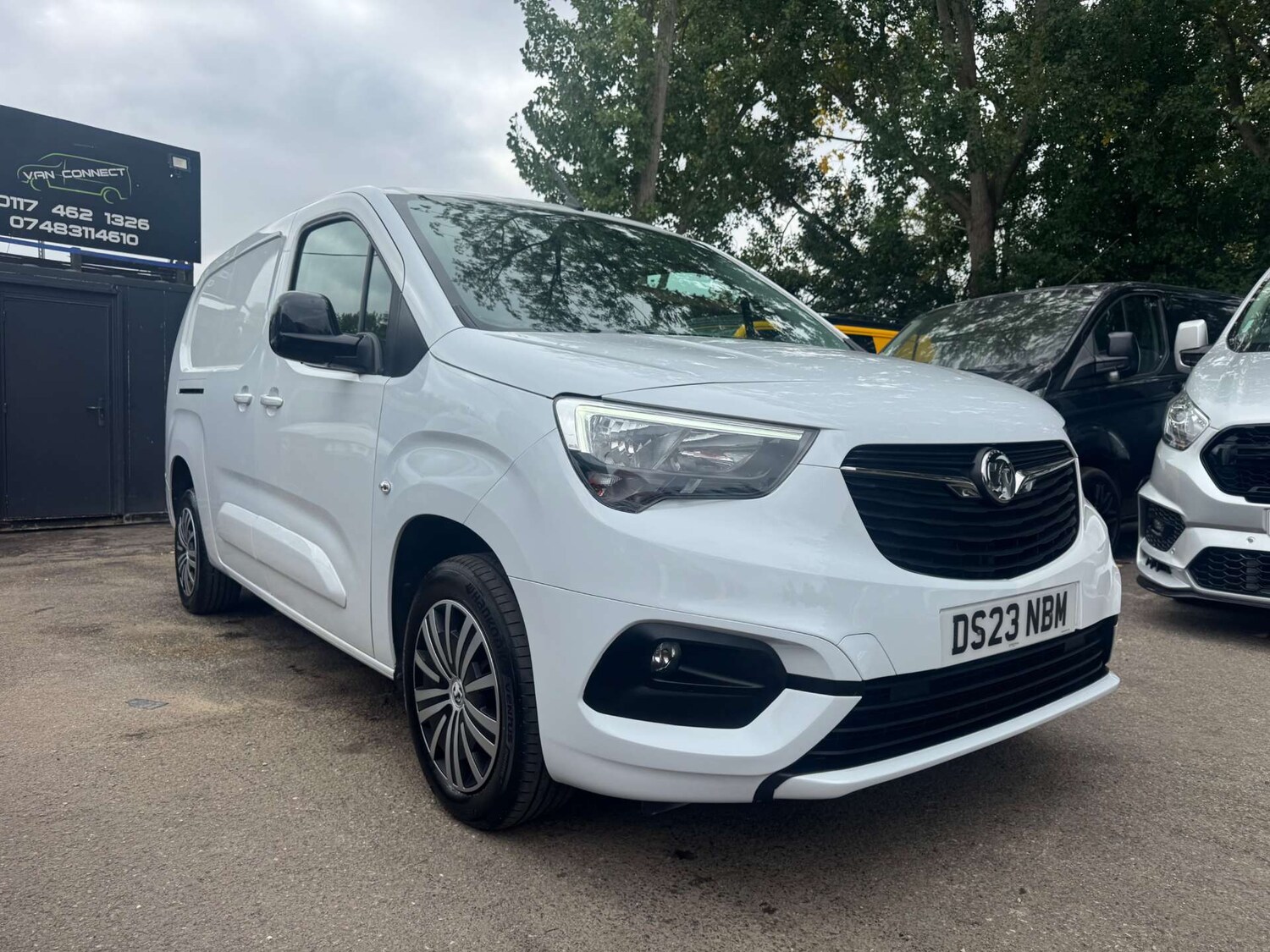 Used Vauxhall Combo 2023 for sale - 76601052: Photo 1