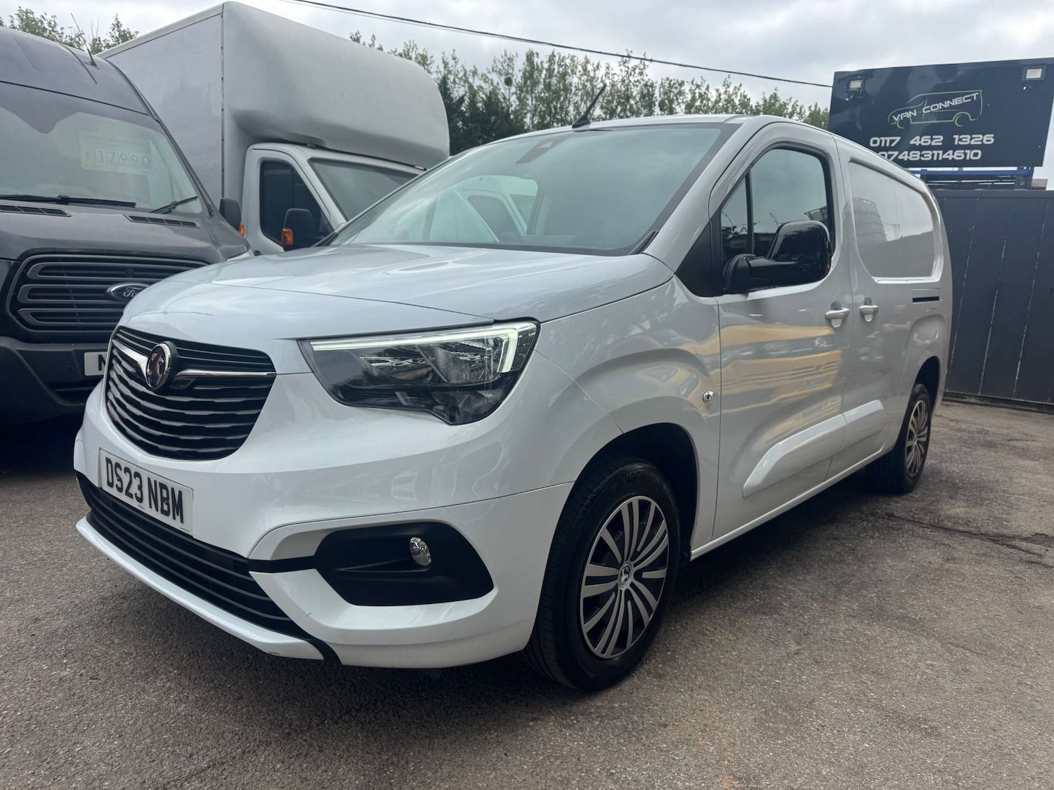 Used Vauxhall Combo 2023 for sale - 76601052: Photo 3