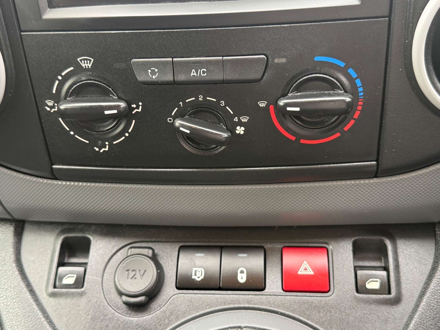 Used Citroen Berlingo 2017 for sale - 77782080: Photo 15