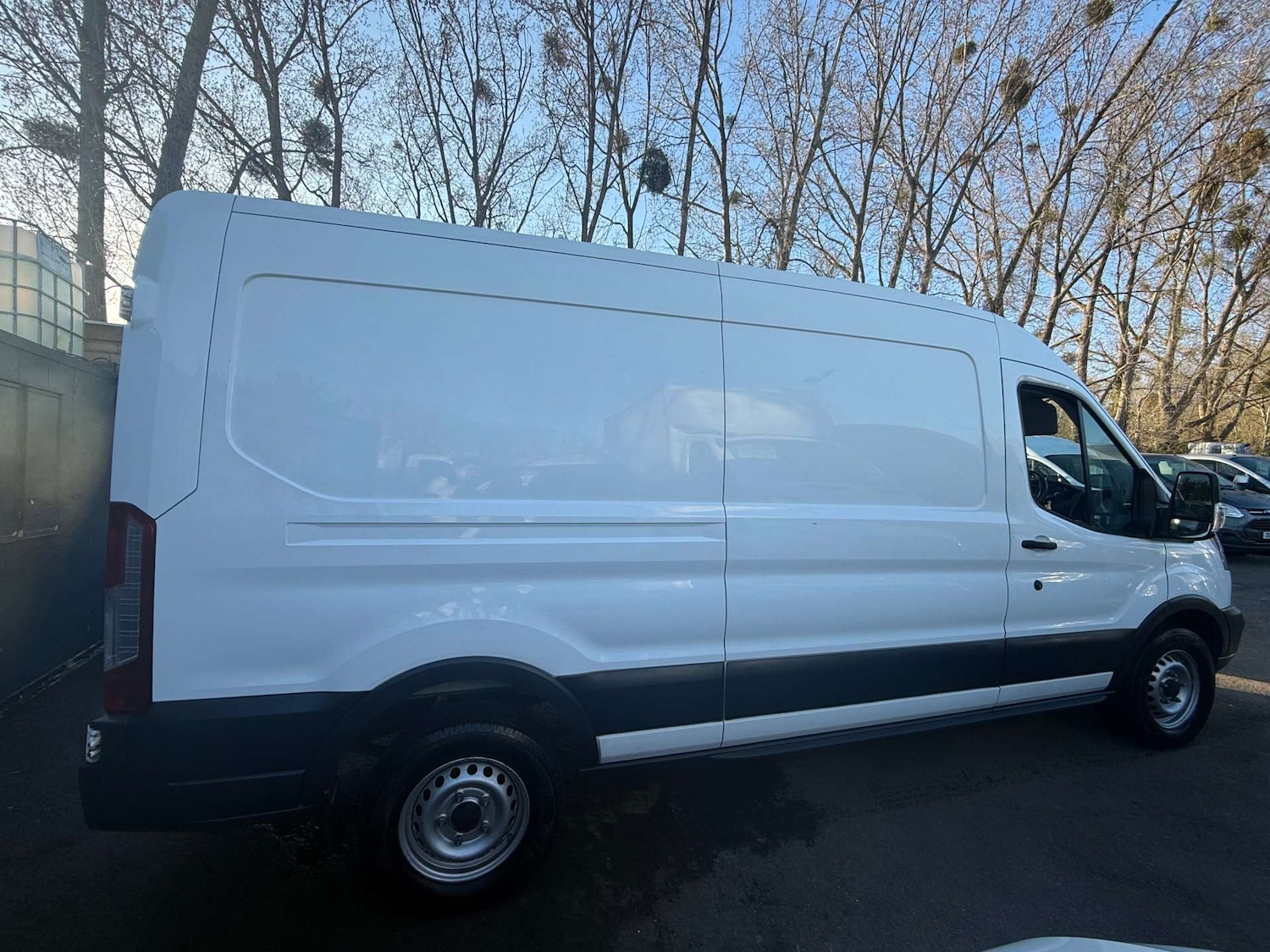 Used Ford Transit 2017 for sale - 76600679: Photo 2