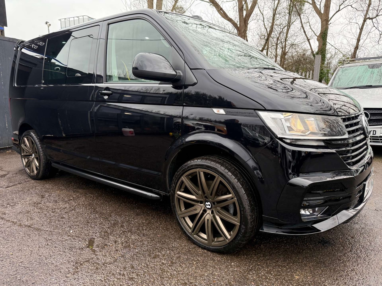 Used Volkswagen Transporter 2022 for sale - 76277400: Photo 1