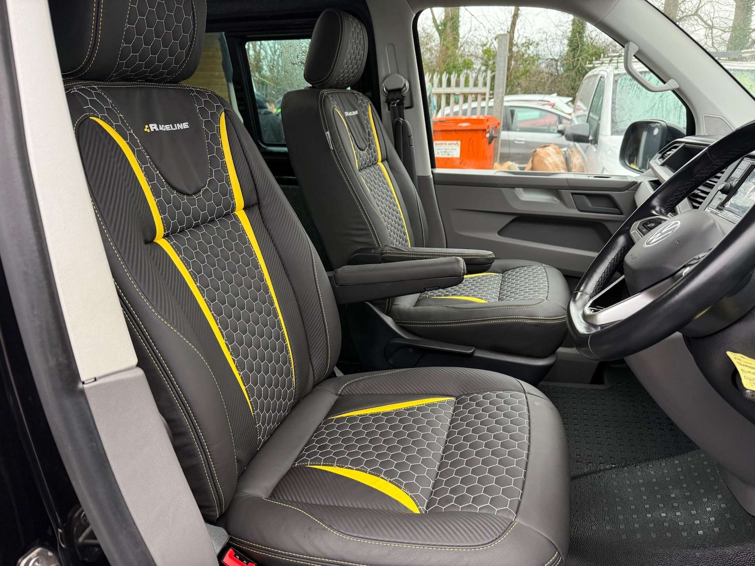 Used Volkswagen Transporter 2022 for sale - 76277400: Photo 9