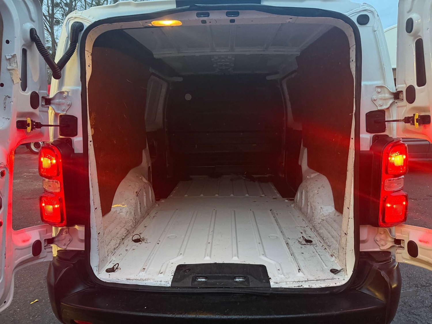 Used Citroen Dispatch 2020 for sale - 76588247: Photo 16