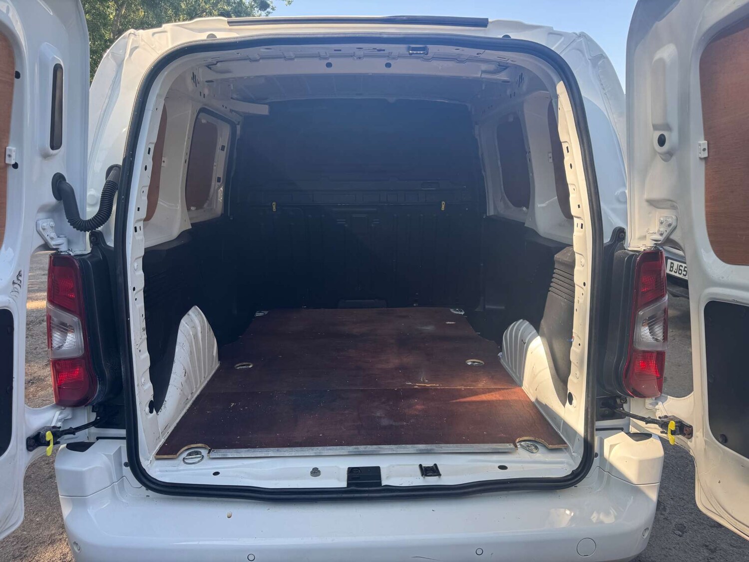 Vehicle 19