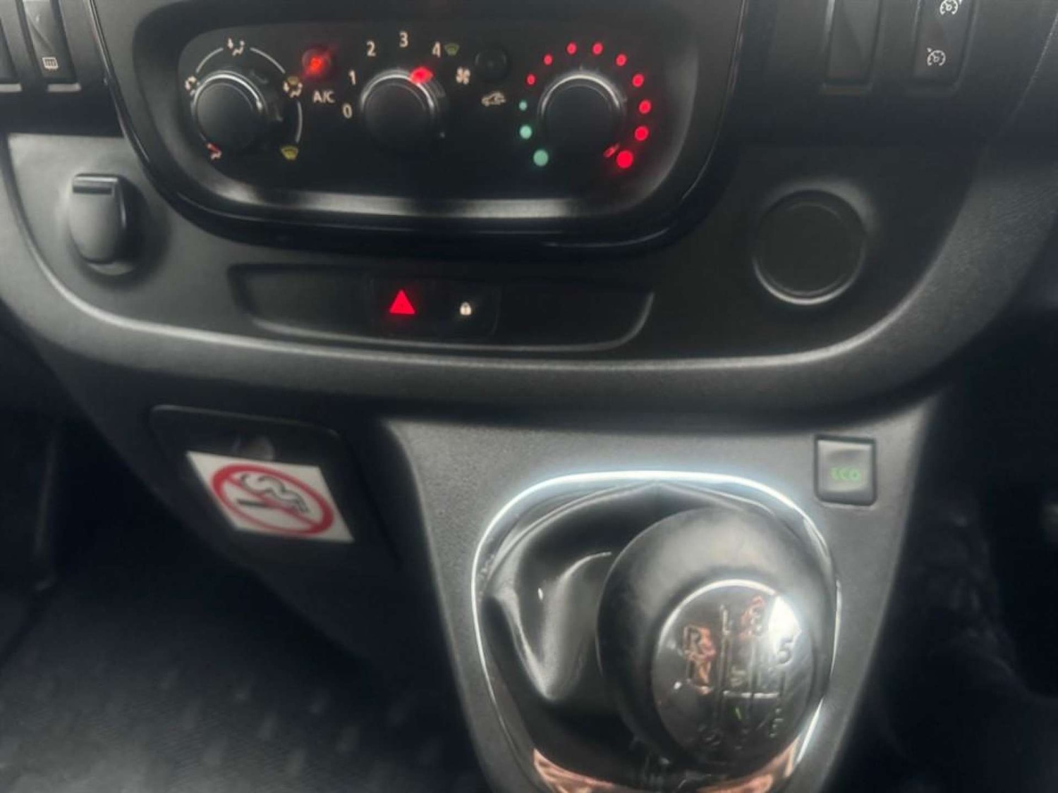 Used Vauxhall Vivaro 2015 for sale - 76600931: Photo 14