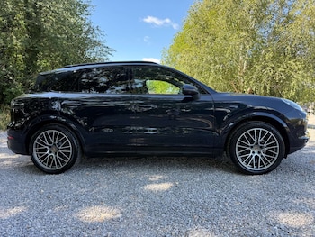 Used Porsche Cayenne 2022 for sale - 79439609: Photo