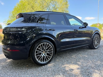 Used Porsche Cayenne 2022 for sale - 79439609: Photo