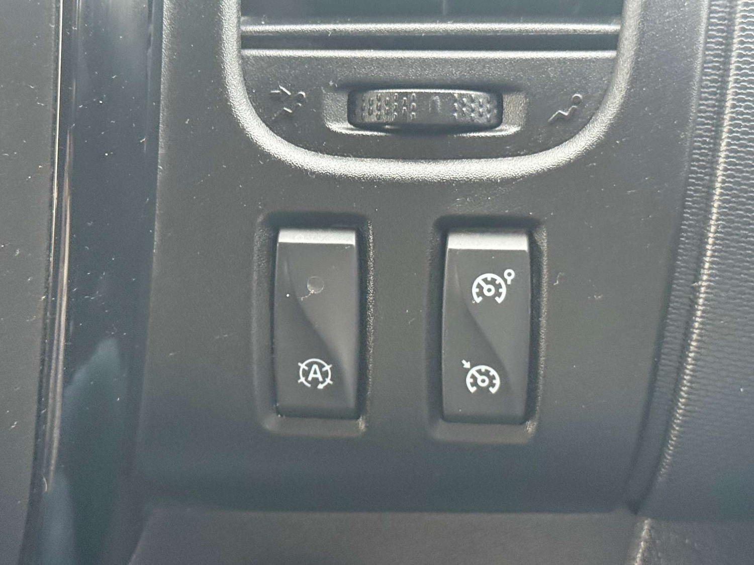 Used Vauxhall Vivaro 2018 for sale - 77638749: Photo 13