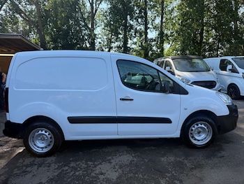 Used Peugeot Partner 2017 for sale - 79195835: Photo