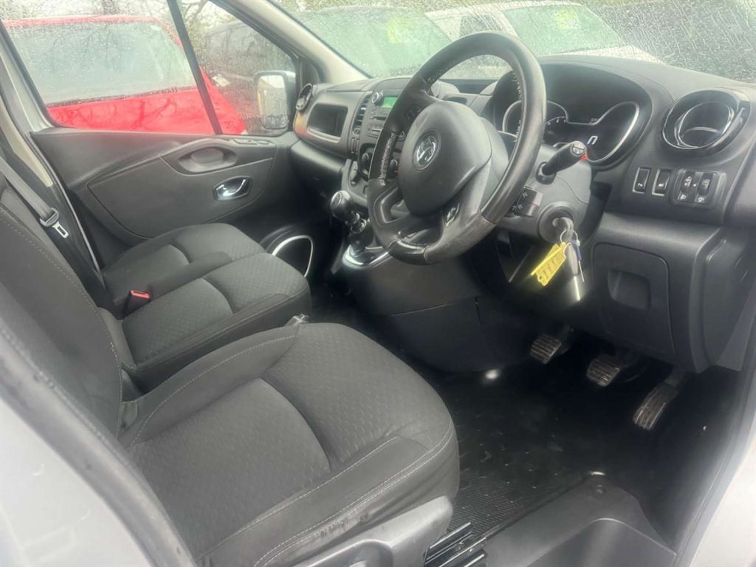 Used Vauxhall Vivaro 2015 for sale - 76363624: Photo 9