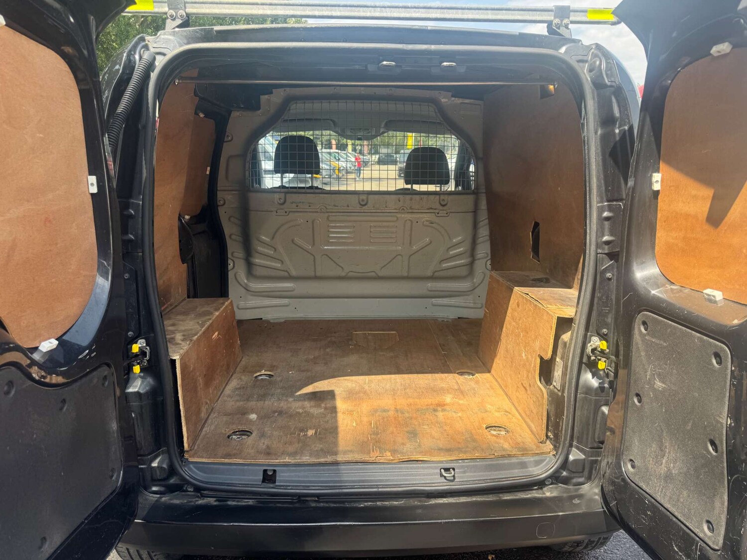 Used Peugeot Bipper 2010 for sale - 76601113: Photo 15