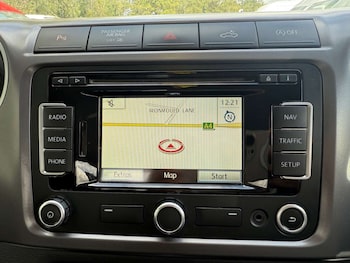 Used Volkswagen Amarok 2015 for sale - 76601425: Photo