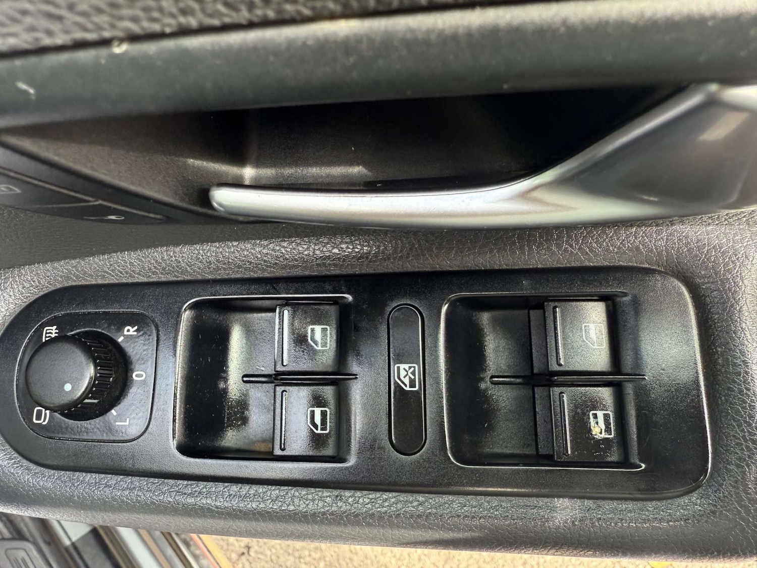 Used Volkswagen Amarok 2015 for sale - 76601425: Photo 6