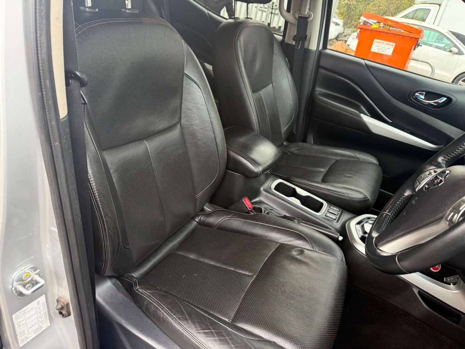 Used Nissan Navara 2016 for sale - 76483231: Photo 9