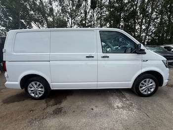 Used Volkswagen Transporter 2018 for sale - 79046953: Photo
